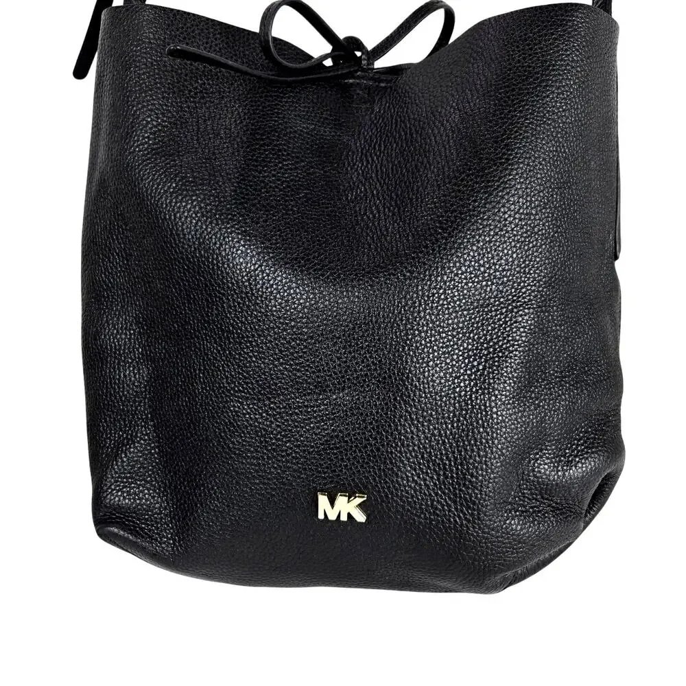 Michael Kors Junie Large‎ Leather Messenger Bag Tote *Small Flaw #858